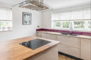 Photo 10- click for photo gallery